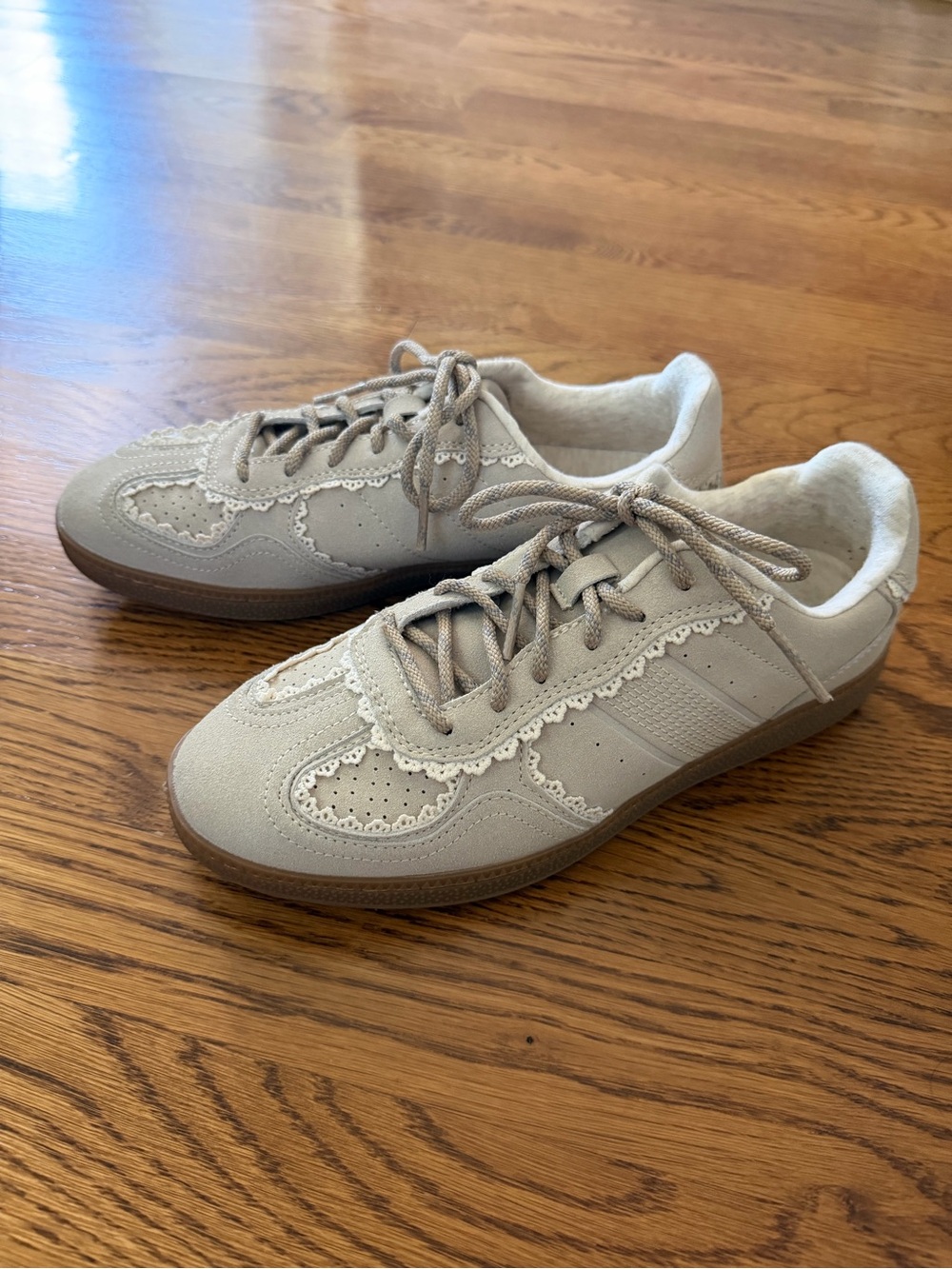 Women's Lace-Trim Casual Sneakers in Light Beige